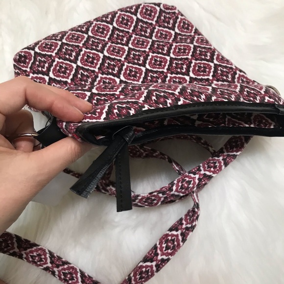 Canvas Print Crossbody Bag - Picture 4 of 7